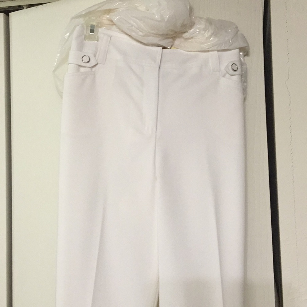 Brand new ladies size 14 white pants